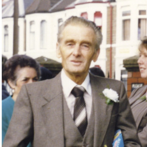 Photo of KENNETH APER
