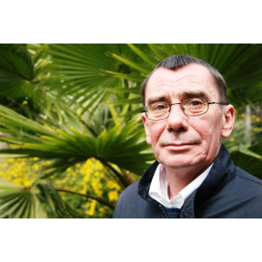 Photo of LESLIE CAIRNS
