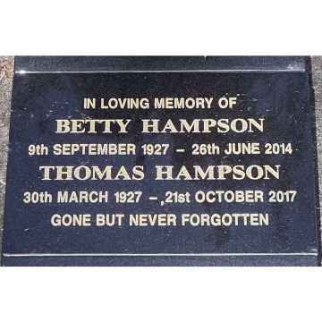 Photo for notice Tom HAMPSON