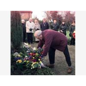 Notice Gallery for Kegworth air crash victims