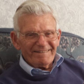 Photo of Kenneth WOOLLEY