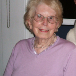 Photo of Doris Louise THOMAS