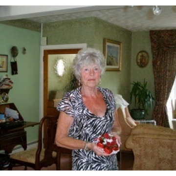 Photo of Janet HUSSEY