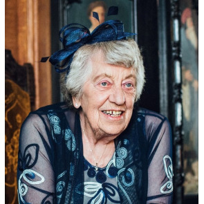 Photo of Gladys LEWIS