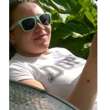 Photo of Shelly McCALLUM