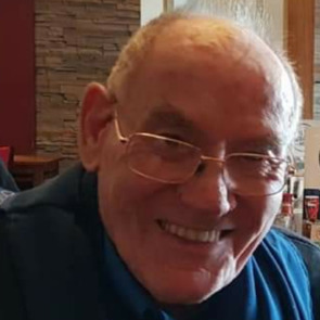 Photo of Leslie DAVIES