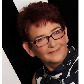 Photo of Maxine Nee Raynor BARNES
