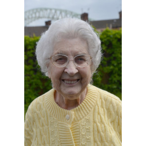 Photo of Doreen Alice THOMPSON