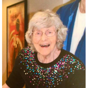 Photo of Betty HESLOP