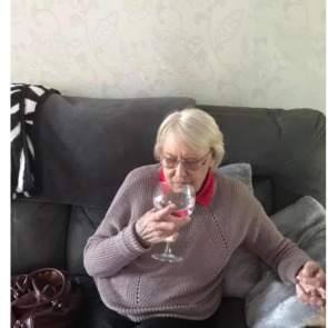 Photo of Shirley Jean SMITH