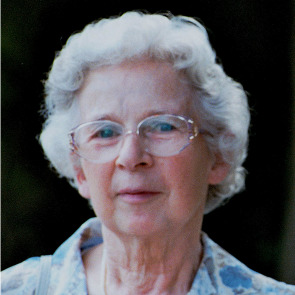 Photo of Anne HUNTER