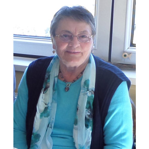 Photo of Margaret Doris DAVIES