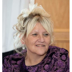 Photo of Lorraine ELLIS