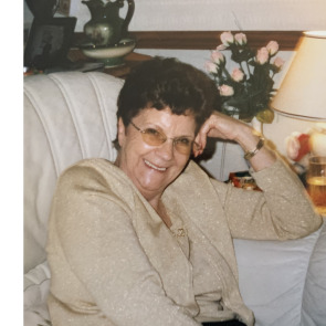 Notice Gallery for June Louise MOORE