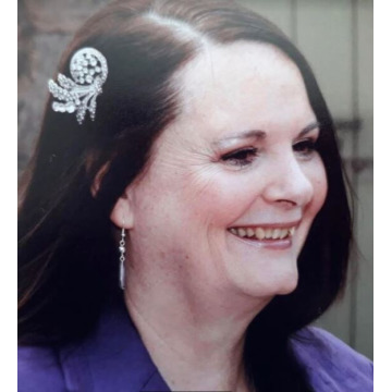 Photo of Lesley EATON