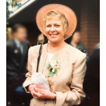 Photo of Barbara Dixon