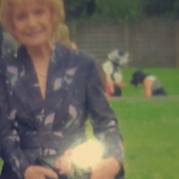 Photo of Dorothy THOMAS