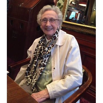 Notice Gallery for Lilian TOMLINS