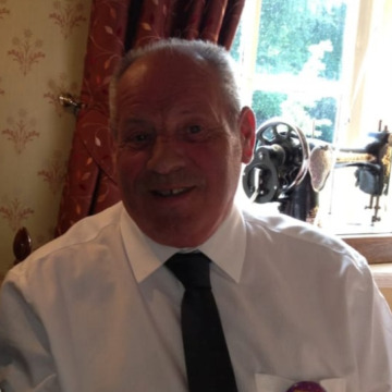 Photo of PETER GLOVER