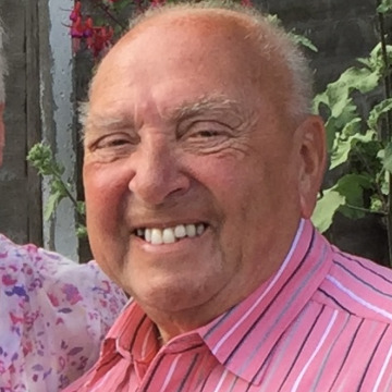 Photo of TERENCE LEE