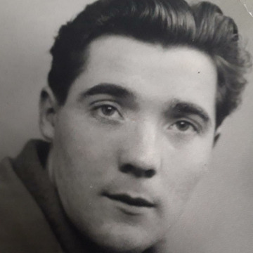 Notice Gallery for Roy BLAXLAND