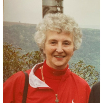 Photo of Joan Evelyn HILL