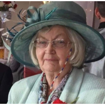 Photo of Margaret L YATES (NEE OMER)