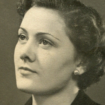 Notice Gallery for IRENE YATES