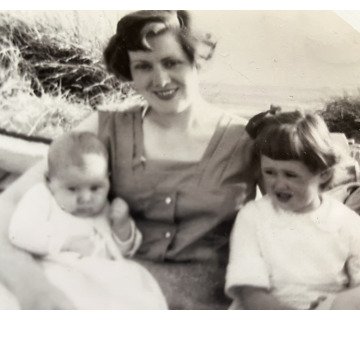 Notice Gallery for IRENE YATES