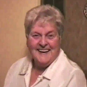 Photo of HELEN ROBINSON