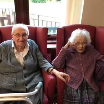 Notice Gallery for Terry MOORE