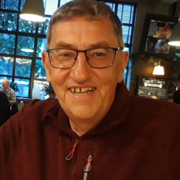 Photo of Gary SMITH