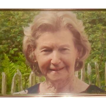 Photo of Joyce Elizabeth PERRY (NEE ROSCOE)