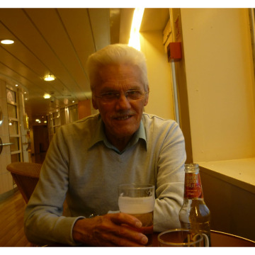 Photo of Ron HODGSON