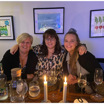 Notice Gallery for Suzanne Jane CRAGG