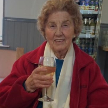 Photo of Gwen CHAMBERS