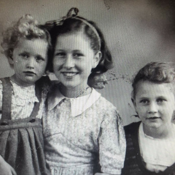 Photo of Moira BROWN