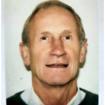 Photo of DEREK BELL