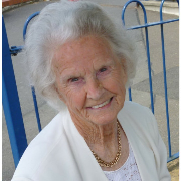 Notice Gallery for DELLA BROOKES