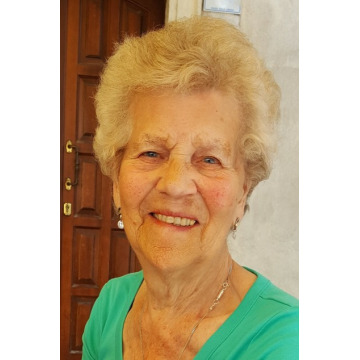 Photo of Teresa GARNER