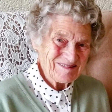 Photo of Elma HUGHES
