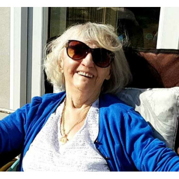Photo of Hazel MUTCH