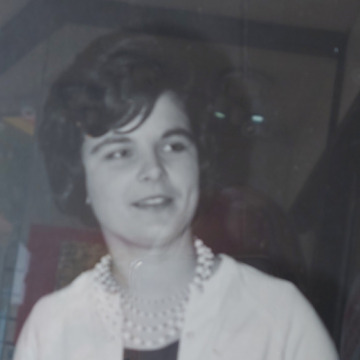 Photo of Joan JONES NEE BAKER