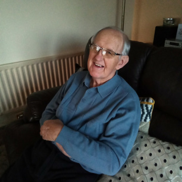 Photo of Bob WHITE