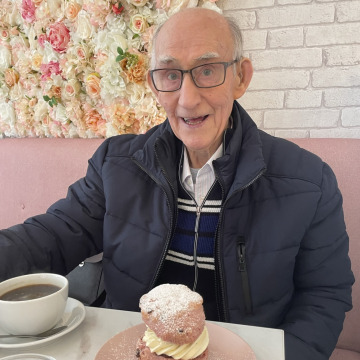 Photo of Ken THOMASON