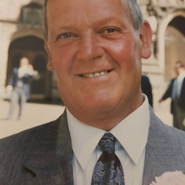 Notice Gallery for LESLIE JAMES GOODIER