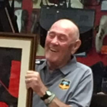 Photo of Eddie LEWIS