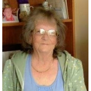 Photo of Elaine LOGAN (NEE TAGGART)