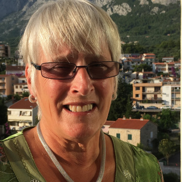 Notice Gallery for Yvonne SNOOK