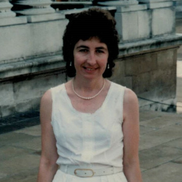 Photo of Ann DEW